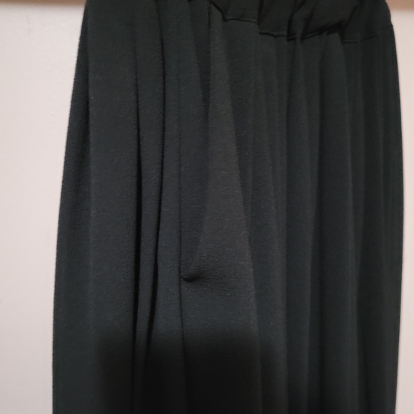 Pleated skirt - Picture 2 of 2